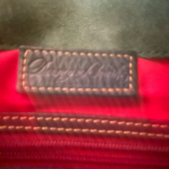 Beautiful Dooney and Bourke Smith Tote - Picture 5 of 7